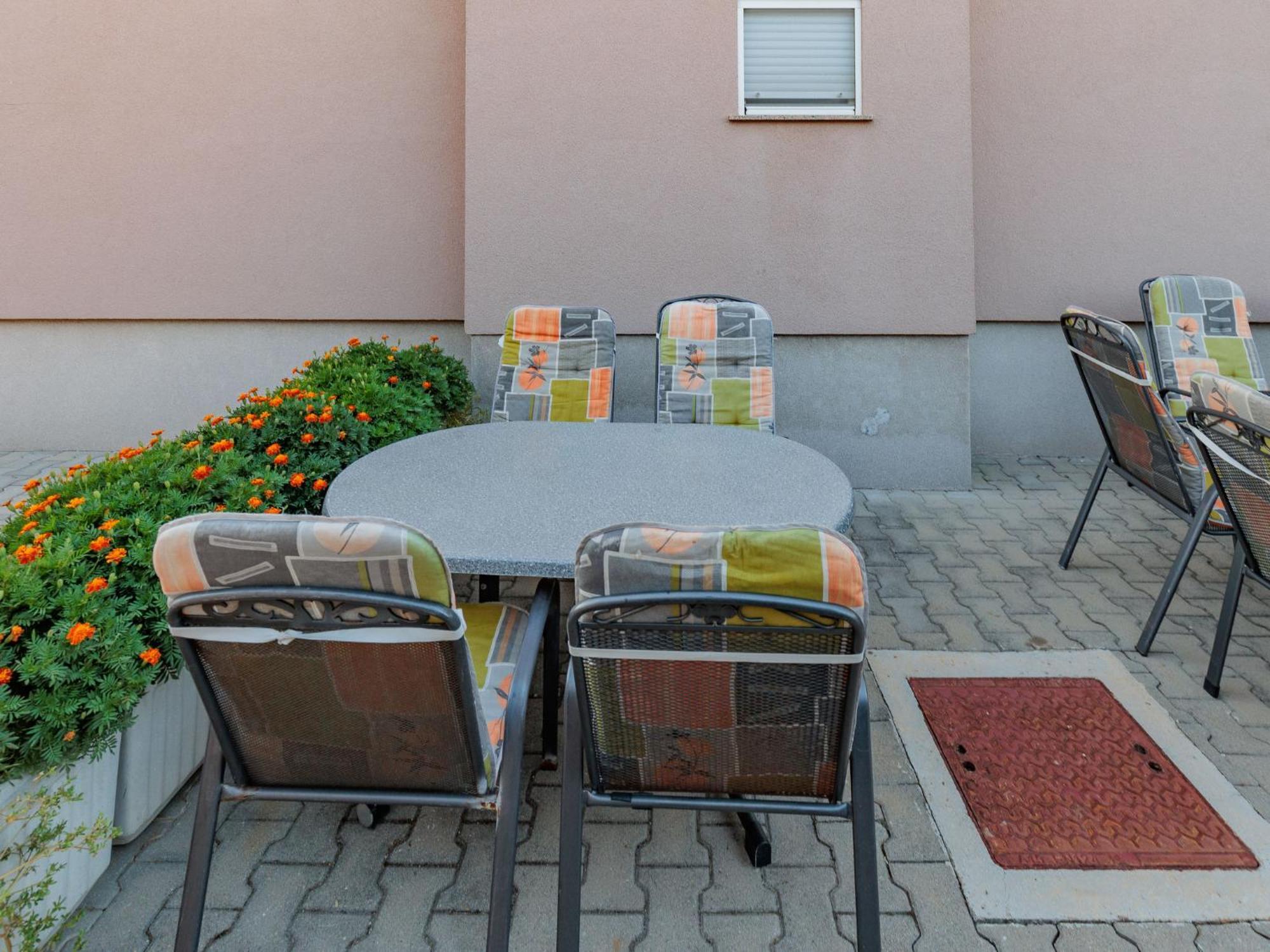 Apartment Mlasina-6 By Interhome Nin Buitenkant foto