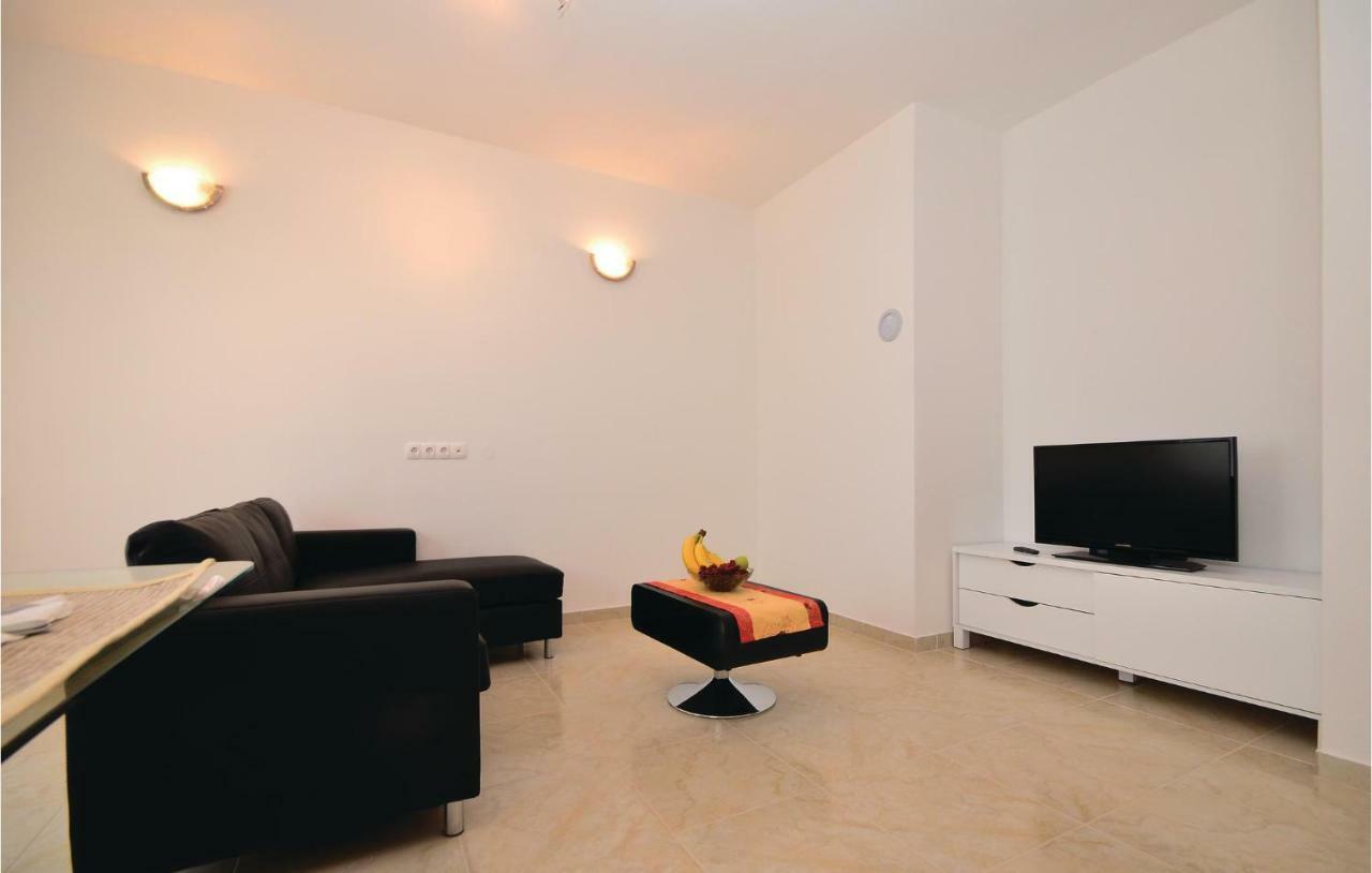 Apartment Mlasina-6 By Interhome Nin Buitenkant foto